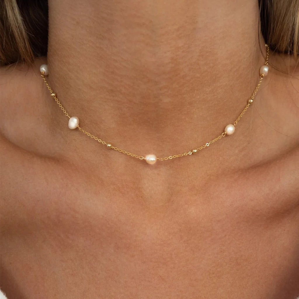 Collier minimaliste en perle d’eau douce – Acier inoxydable plaqué or 18 carats