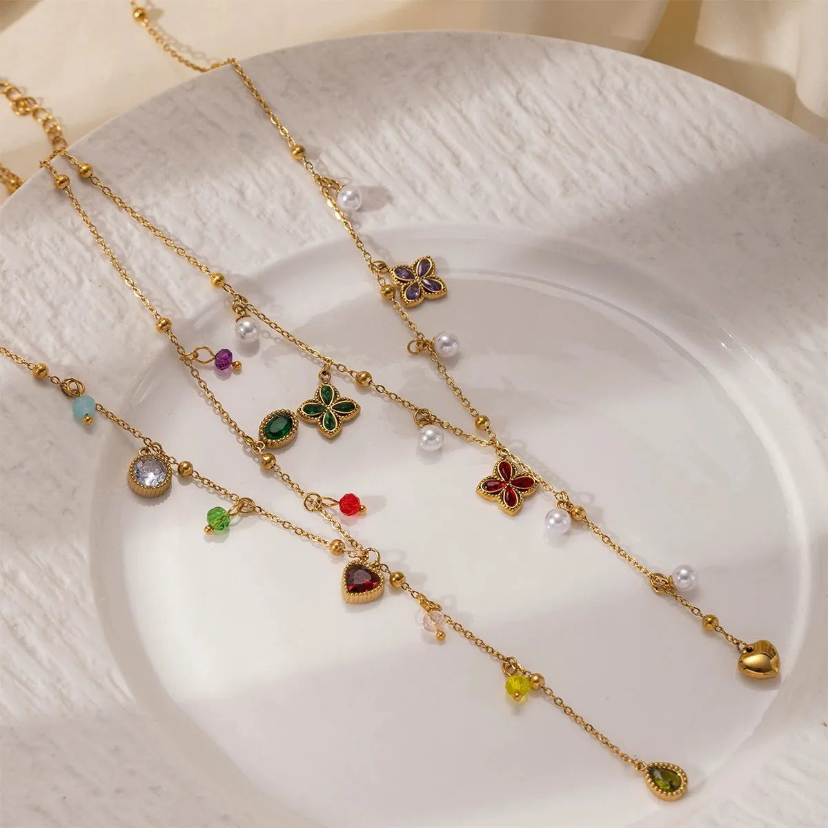 Collier pendentif colorés en acier inoxydable avec zircon