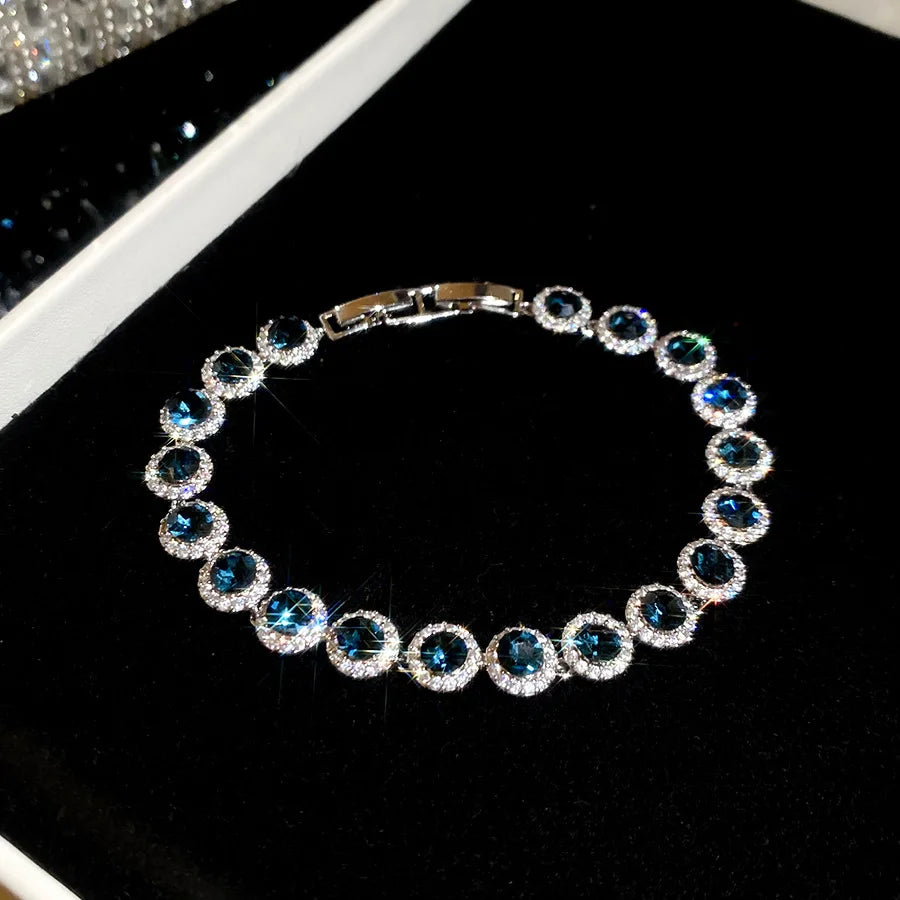 Bracelet élégant en perles serties de zircone cubique